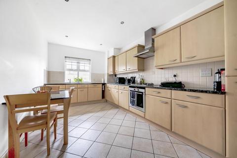 2 bedroom flat for sale, Victoria Road, Mill Hill