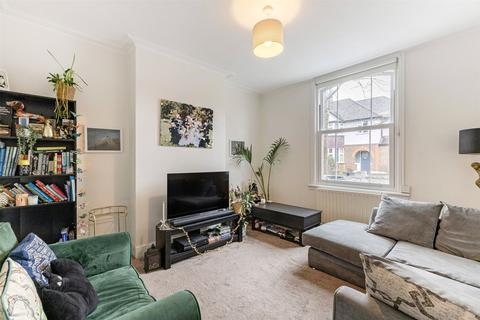 2 bedroom terraced house for sale, Teddington Park, Teddington, TW11