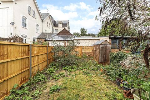 2 bedroom terraced house for sale, Teddington Park, Teddington, TW11