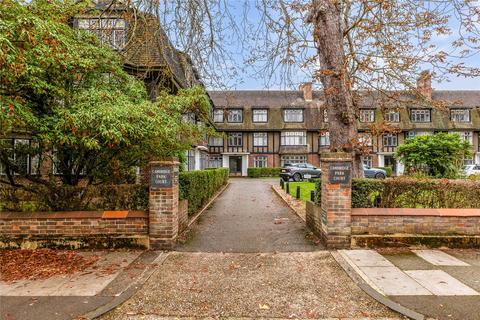Cambridge Park, Twickenham, TW1
