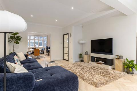 undefined, The Drive, Isleworth, TW7
