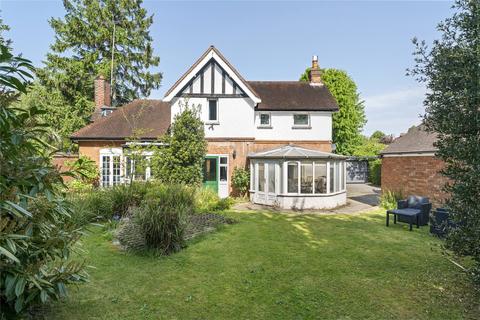 Southborough Road, Surbiton, KT6