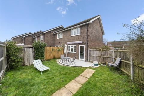 2 bedroom end of terrace house for sale, Cricketers Close, Chessington, KT9