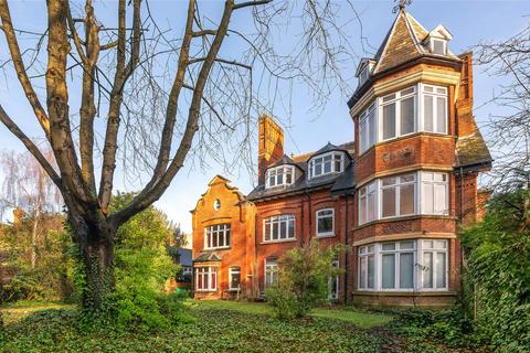 4 bedroom flat for sale, Crystal Palace Park Road, Sydenham, London, SE26