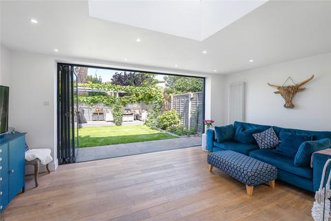 2 bedroom flat for sale, Earlsfield Road, Wandsworth, London, SW18