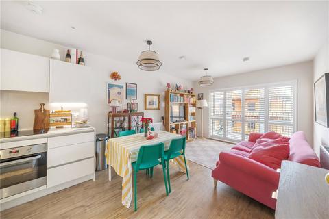 2 bedroom flat for sale, Buttercup House, 5 Springfield Drive, Tooting, London, SW17