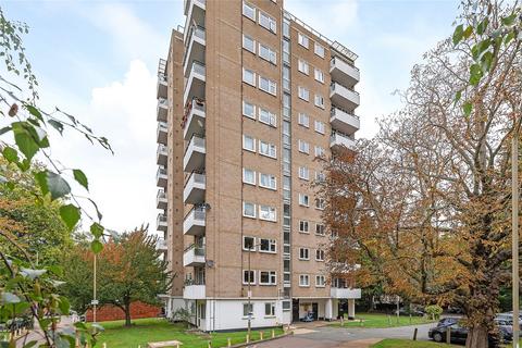 1 bedroom flat for sale, Woodhall House, Fitzhugh Grove, Wandsworth, London, SW18