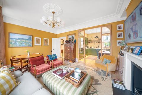 3 bedroom flat for sale, Kyrle Road, Wandsworth, London, SW11