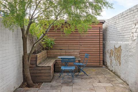 3 bedroom end of terrace house for sale, Garratt Lane, Wandsworth, London, SW18