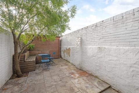 3 bedroom end of terrace house for sale, Garratt Lane, Wandsworth, London, SW18