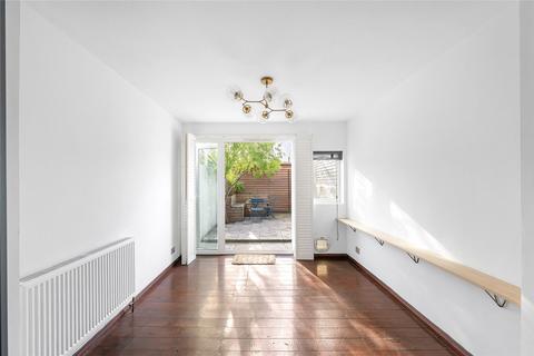 undefined, Garratt Lane, Wandsworth, London, SW18