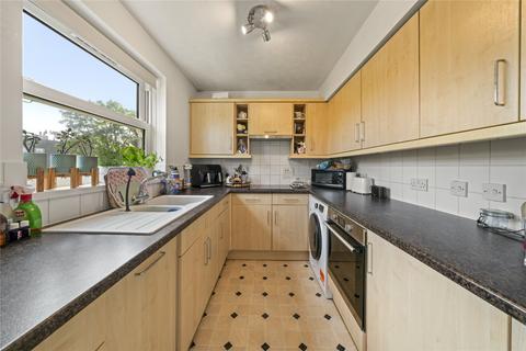 undefined, Queens Road, Weybridge, Surrey, KT13