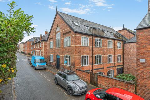 undefined, Lansdown, Stroud, Gloucestershire, GL5