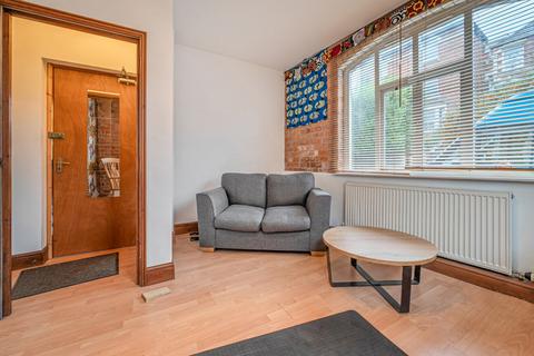 undefined, Lansdown, Stroud, Gloucestershire, GL5
