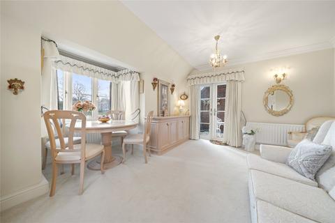 2 bedroom flat for sale, St Martins Mews, Pyrford, Surrey, GU22