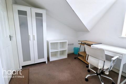 undefined, Burley Lodge Road, LEEDS