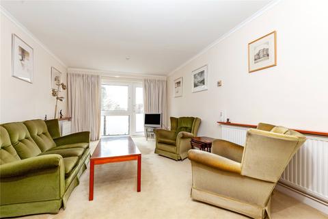 2 bedroom flat for sale, Clifton Road, London, SW19