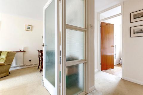 2 bedroom flat for sale, Clifton Road, London, SW19