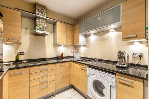 2 bedroom flat for sale, Warwick House, 69 Worple Road, London, SW19