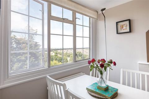 2 bedroom flat for sale, Arthur Road, London, SW19