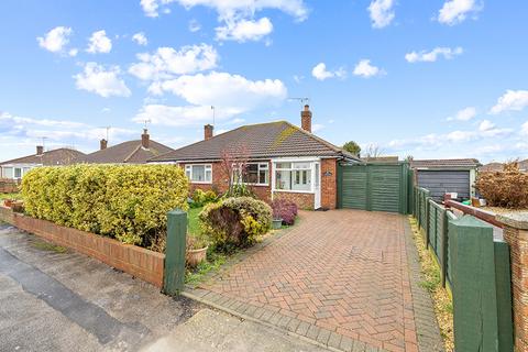 2 bedroom semi-detached bungalow for sale, Greenwood Avenue, North Bersted, Bognor Regis, West Sussex PO22