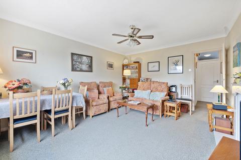 2 bedroom semi-detached bungalow for sale, Greenwood Avenue, North Bersted, Bognor Regis, West Sussex PO22