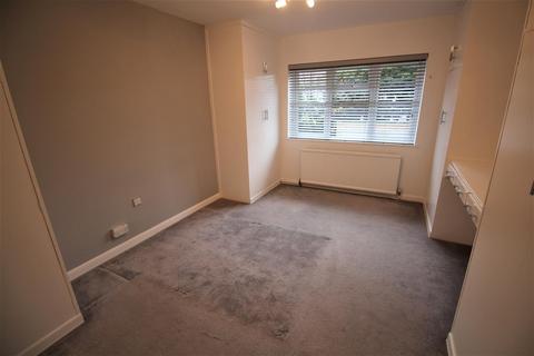 2 bedroom flat to rent, Stonegrove, Edgware HA8