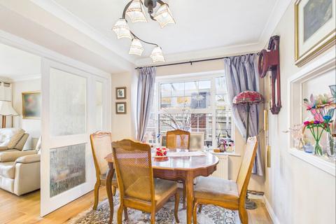 4 bedroom detached house for sale, Barnett Way, Bierton