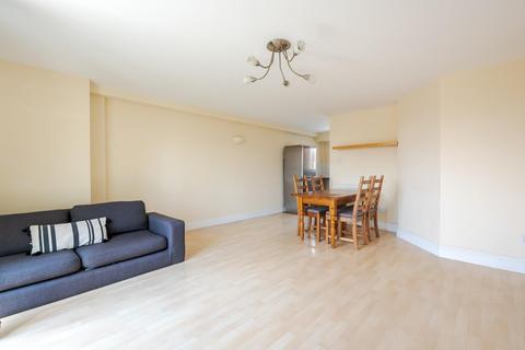 1 bedroom apartment to rent, Queenstown Road, London SW8
