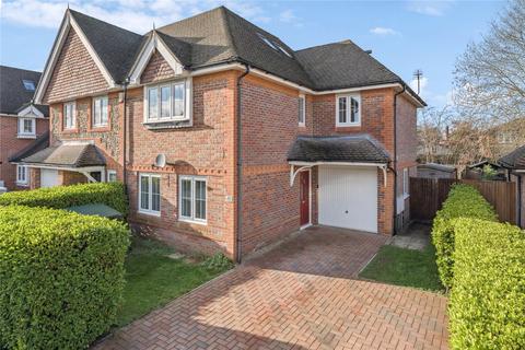 4 bedroom semi-detached house for sale, Groves Way, Chesham, Buckinghamshire, HP5