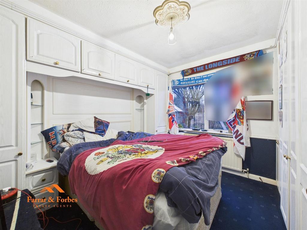 CAM03956 G0-PR0211-STILL001.jpg