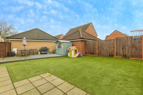 4 bedroom detached house for sale, Stirling Road, Carbrooke, Thetford, Norfolk, IP25