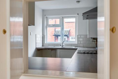 2 bedroom terraced house for sale, Long Meadow Drive, Barnstaple, EX32