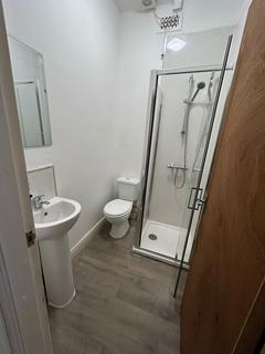 1 bedroom in a house share to rent, Gerald Road, Salford M6