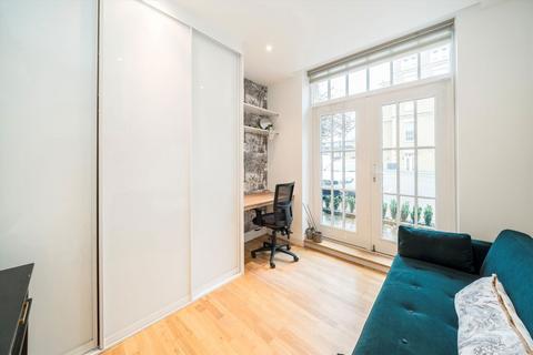 2 bedroom flat to rent, Royal Drive, London N11