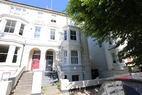 Studio to rent, Ventnor Villas, Hove