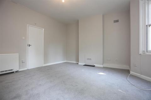 Studio to rent, Ventnor Villas, Hove