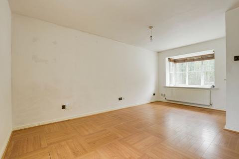 3 bedroom semi-detached house for sale, Hotspur Drive, Nottingham NG4