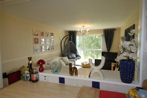 undefined, Ffordd Garnedd, Y Felinheli, Gwynedd, LL56