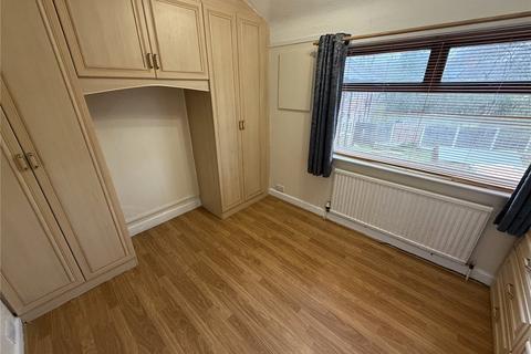 3 bedroom semi-detached house to rent, Osterley Road, Manchester M9