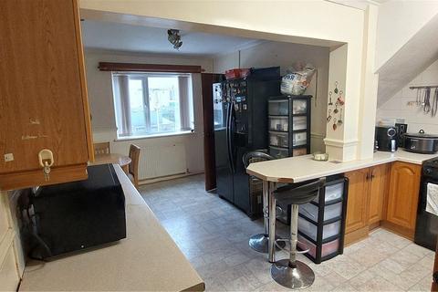 3 bedroom semi-detached house for sale, Ffordd Wern, Caernarfon, Gwynedd, LL55