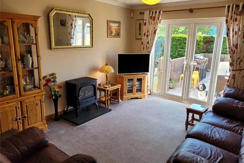 undefined, Lon Priestley, Caernarfon, LL55