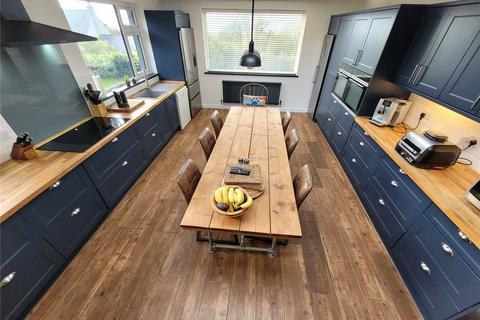 4 bedroom detached house for sale, Groeslon, Caernarfon, Gwynedd, LL54