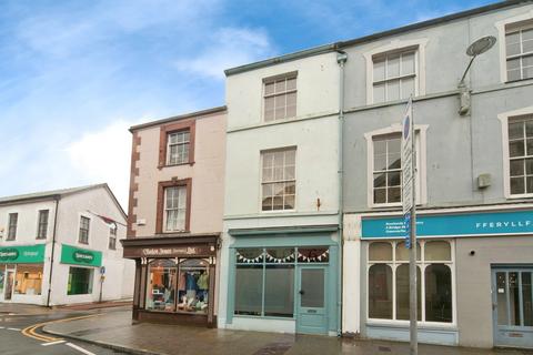 undefined, Bridge Street, Caernarfon, Gwynedd, LL55