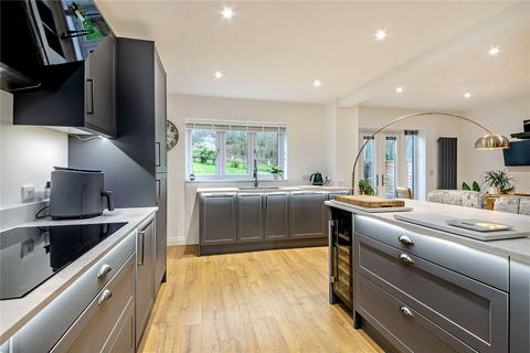 4 bedroom detached house for sale, Crookham Hill, Crookham Common, Thatcham, Berkshire, RG19