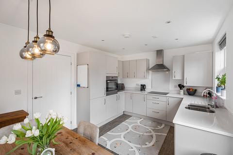 3 bedroom semi-detached house for sale, Royston Drive, Bicester, OX26