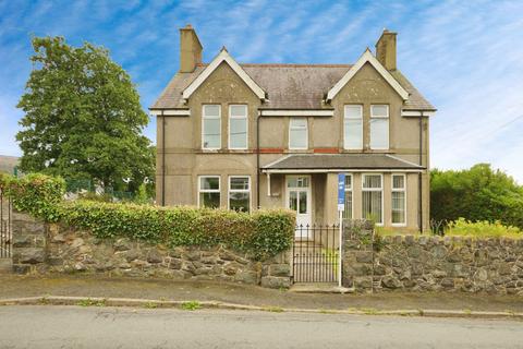 4 bedroom detached house for sale, Llwyndu Road, Penygroes, Caernarfon, Gwynedd, LL54