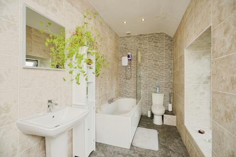 4 bedroom detached house for sale, Llwyndu Road, Penygroes, Caernarfon, Gwynedd, LL54