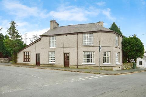 undefined, Llanrug, Caernarfon, Gwynedd, LL55