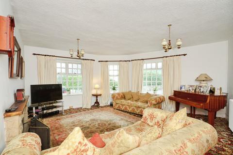 undefined, Llanrug, Caernarfon, Gwynedd, LL55